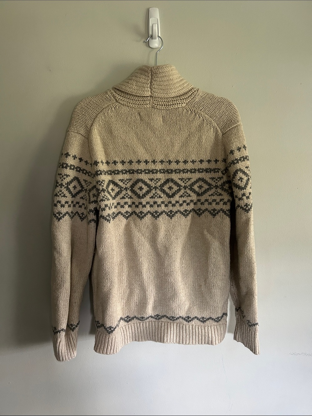 Eddie Bauer Beige Shawl Collar Fair Isle Cardigan with Dark Pattern - Picture 3 of 3